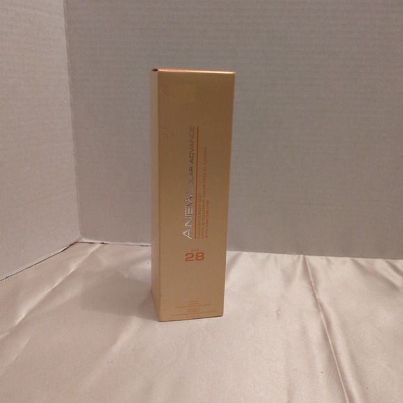 Avon Anew Solar Advance Sunscreen Body Mist - Picture 1 of 2